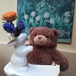 ヴィルジーナ ホテル パリ